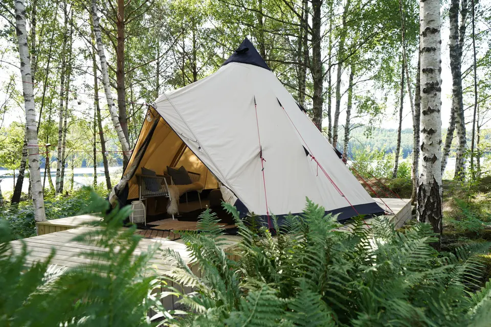Glampingzelt direkt am See